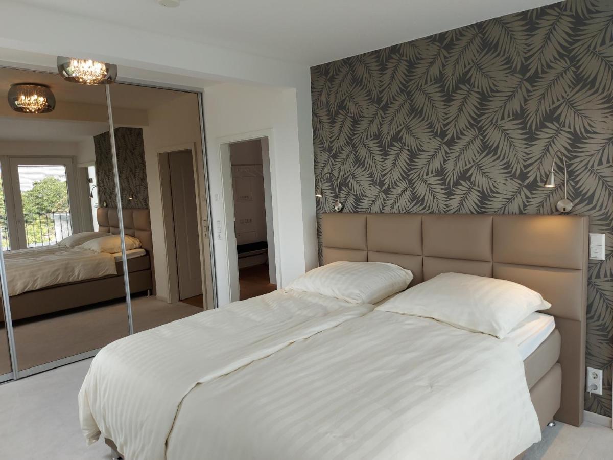 Apartment At The - Penthouse Ueber Den Daechern Der Stadt *
